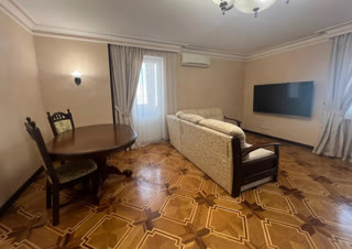 Продаж елітної 3к квартири 132 м² у житловому комплексі «Абрикос» на Позняках