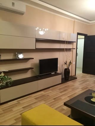 ქირავდება 2 ოთახიანი ბინა საბურთალოზე