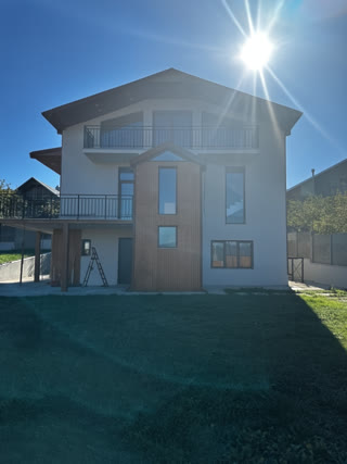 სასწრაფოდ იყიდება 4 საძინებლიანი აგარაკი წეროვანში