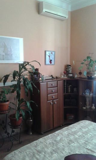 Продам 3 (4)-х комнатную  квартиру