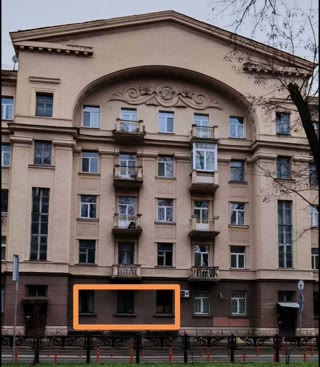 Продаж 3-кімнатної квартири біля Маріїнського парку та метро Арсенальна