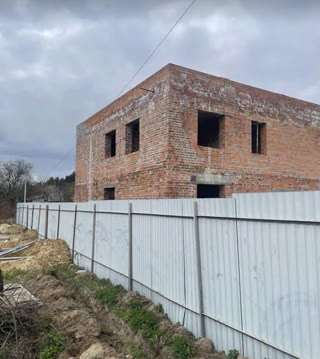 Пропонується до продажу сучасний будинок у спокійному зеленому районі Львова — Рясне, вул. Малинова