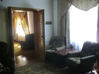 Продам 2х этажний мебльований будинок