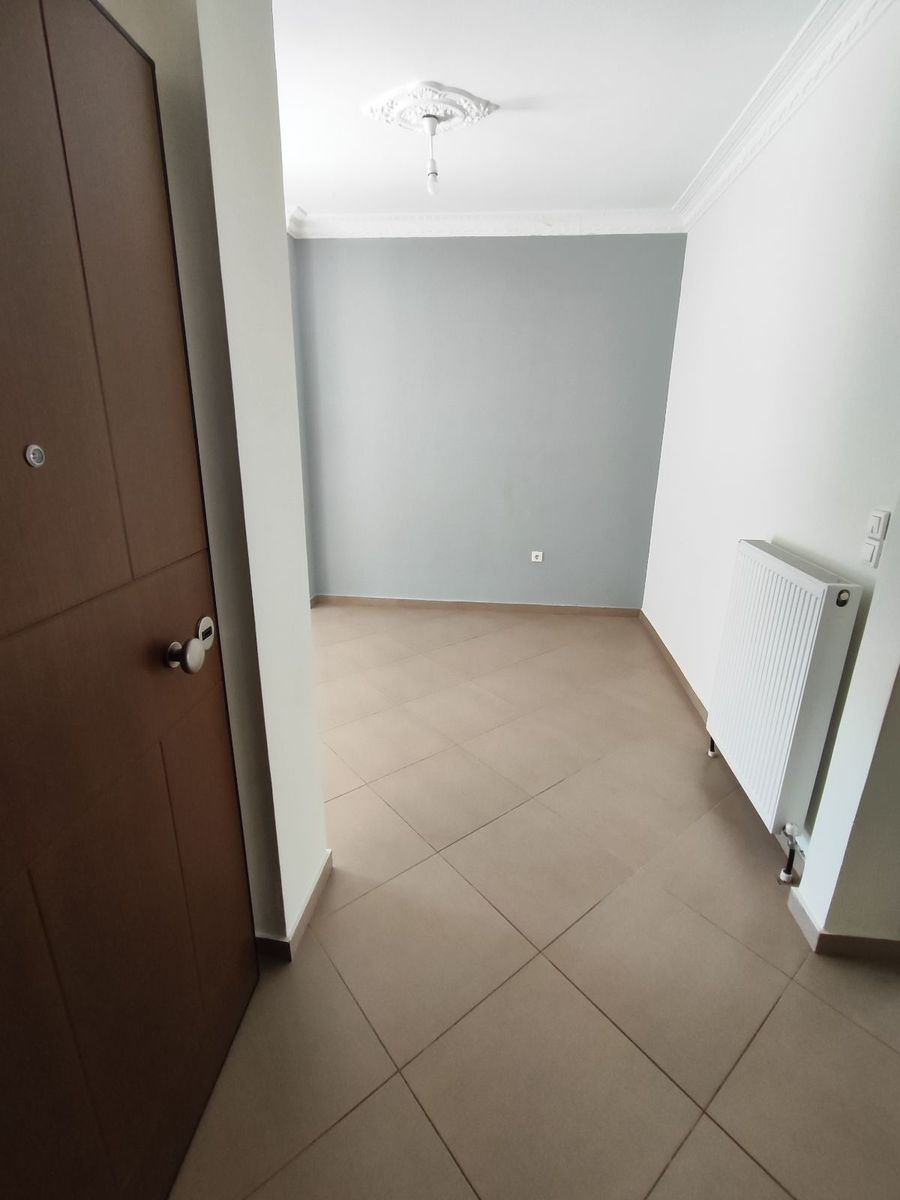 Квартира 75 м²