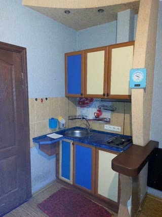 Продаю гостинку метро Масельського