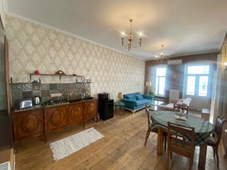 2 Room Apartment for Rent in Mtatsminda