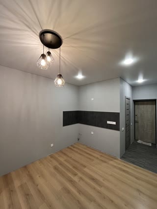 Продам гостинку  ЖК "Котловський" ул. Велика Панасівська, м. Центральний ринок