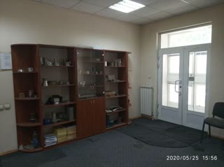 здам приміщення під офіс метро з-д ім