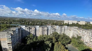 Продаж 1-кімнатна квартира з меблями та технікою біля метро Лівобережна