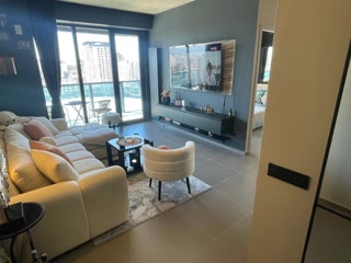 იყიდება პრემიუმ კლასის კომოლექსში Hilton Hampton ხედით ზღვაზე 2 ოთახიანი სტუდიო ბინა