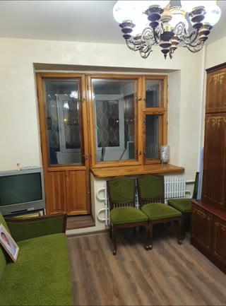 Продам 2-х ком квартиру возле метро Спортивна в ЖК “Малышевець”