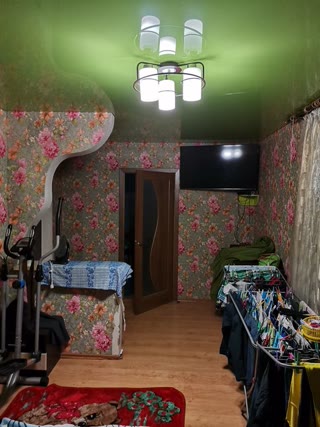 Продам 4х кімнатну квартиру