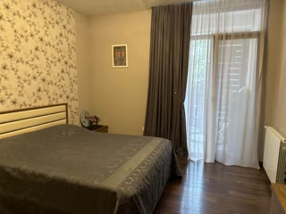 For sale 4-room apartment in the central Saburtalo