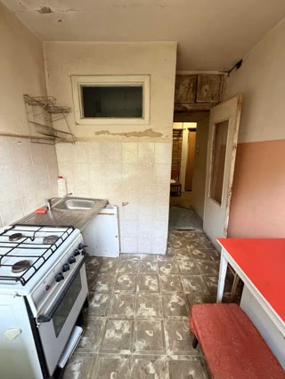 Продаж 2-х кімнатної квартири / Любінська