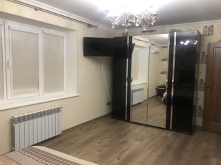 Здається квартира навпроти термальних басейнів!