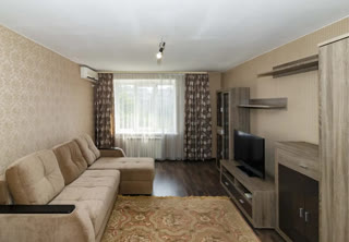 Продається 1-кімнатна квартира 48.5 м² з євроремонтом на вул. Братиславська