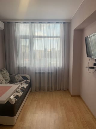 Продаж 1-кімнатної квартири в ЖК Smart house біля метро Берестейська