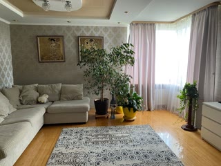 For Sale 3-room Apartment 114 m2 Solomyansky District