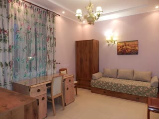 Просторний будинок 250 м² на Осокорках — готовий до заселення!