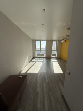 Продаж 1-кімнатної квартири в ЖК Рівʼєра біля метро Славутич