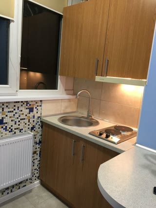 Продам двоповерхову гостинку м Ак Павлова, ЖК Воробйові Гори