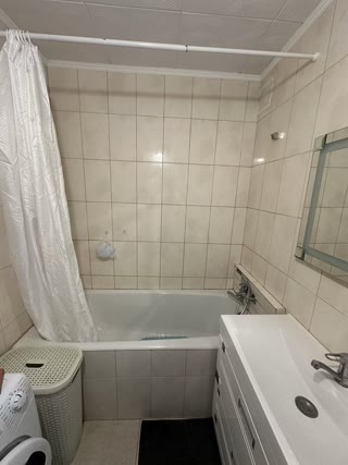 Продаж 3-кімнатної квартири, вул.Заболотного, Голосіївський район