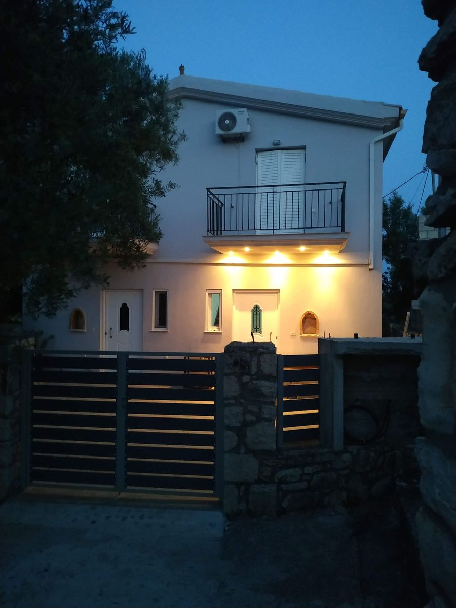 Μεζονέτα 160τ.μ.