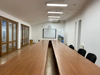 ქირავდება საოფისე კომერციული ფართი ვაკეში