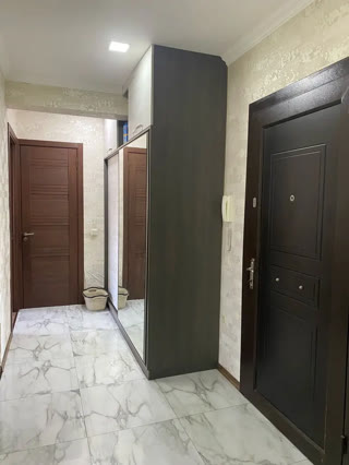 იყიდება 3 ოთახიანი ბინა ისანში