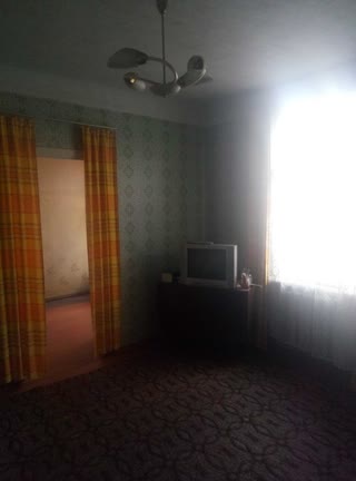 Продам полдома с удобствами в Змієві
