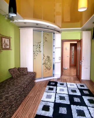 Продаж 4к квартири 90 м² на вул. Лариси Руденко, 10хв до метро Позняки