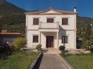 220 m² Detached House