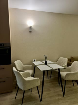 Продажа 2-кімнаної квартири ЖК Новий Автограф біля метро Дарниця