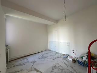 იყიდება 5 ოთახიანი ბინა ლისზე