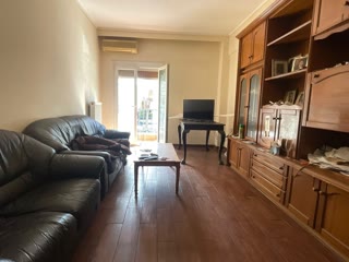 90 m² Apartment