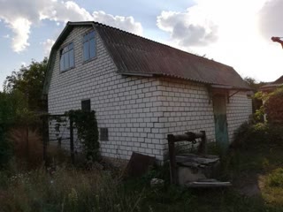 продається будинок в Ізюмі в районі зупинка стадіонна
