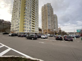 Room 85 sq.m, separate entrance, sign, Saperno-Slobodskaya St.