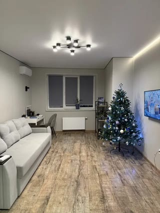Продам 2к квартиру в ЖК "Харківський"