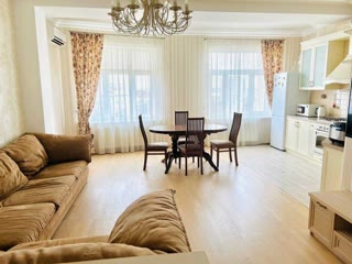 For Sale 2-room Apartment in Usadba Residential Complex, Center