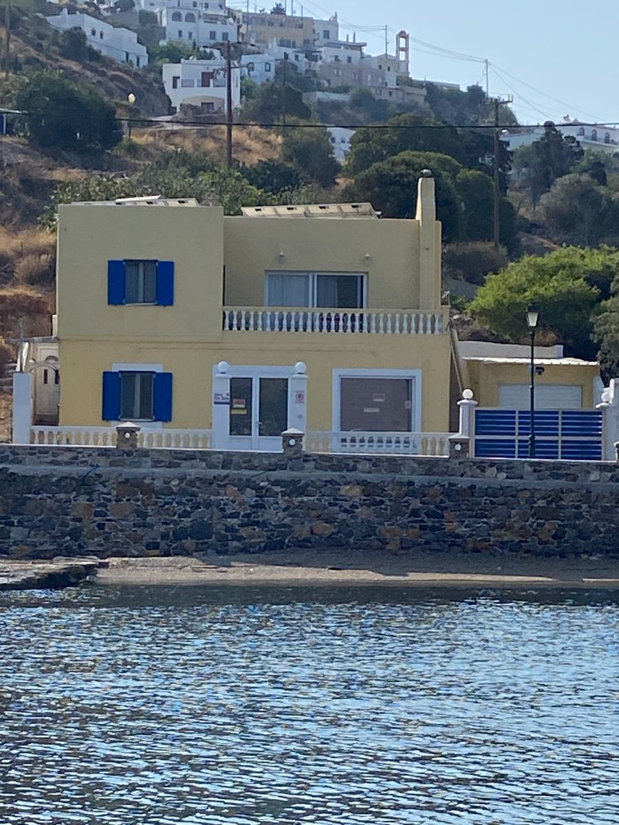 Μεζονέτα 212τ.μ.