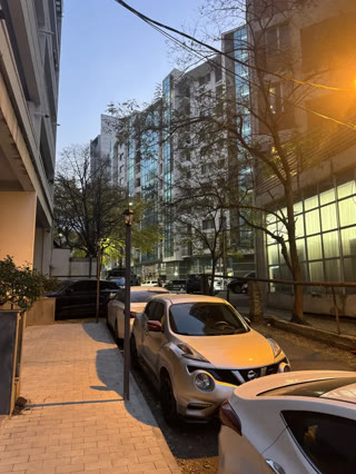 Universal commercial space for rent in Bagebi