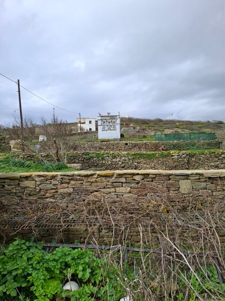 Plot of 308 m²