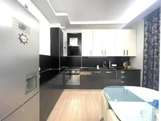 იყიდება 3 ოთახიანი ბინა ბათუმში