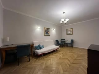 იყიდება  ბინა ვაკეში