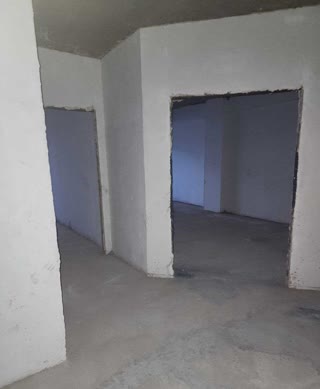 იყიდება 4 ოთახიანი ბინა საბურთალოზე
