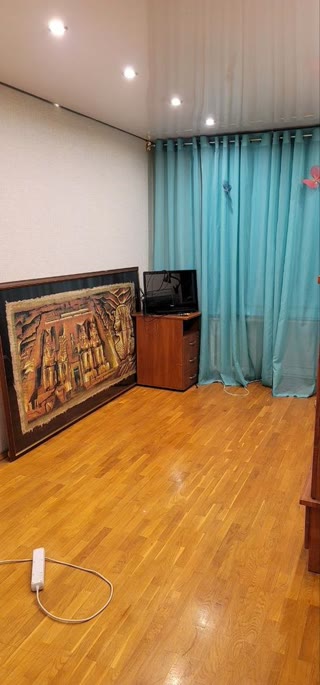 Продається 4к квартира 81м2, вул. Салютна, метро Сирець Нивки Берестейська