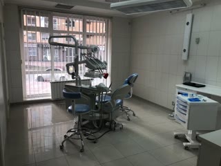 Стоматологічний центр 385 кв.м. Оболонська набережна.