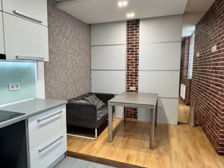 Продається 2-кімнатна квартира, 72 м² в ЖК Венеція