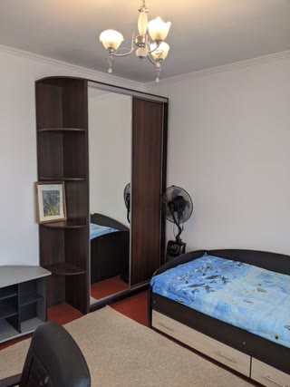 Продаж 3-кімнатної квартири, метро Вирлиця, Дарницький район