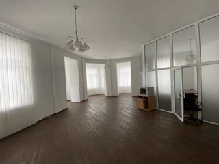 здам шикарне приміщення під офіс, центр Сумська !240 м2